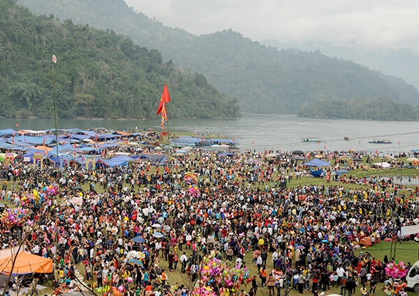 Tìm hiểu nét văn hóa độc đáo của dân tộc Tày qua Lễ hội Lồng tồng