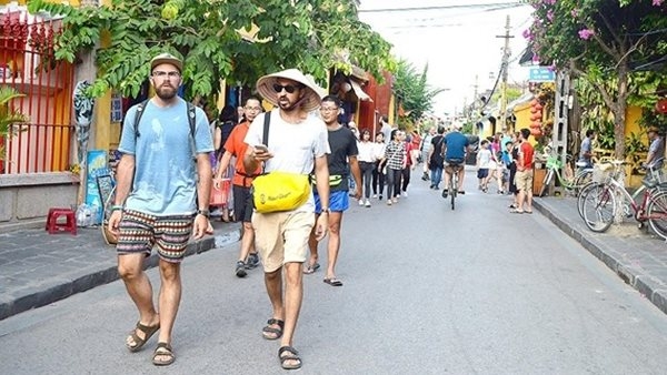 Hai tháng đầu năm 2023: Khách quốc tế đến Việt Nam tăng 31,6 lần