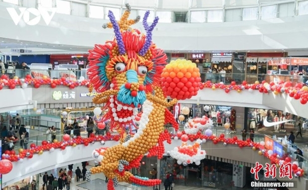 Ngắm nhìn hình tượng Rồng khoe sắc ở Trung Quốc đầu Xuân Giáp Thìn