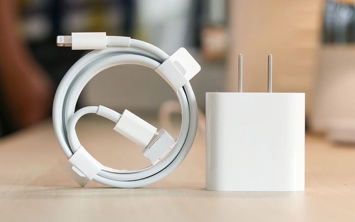 Cảnh báo tình trạng cháy nổ từ các phụ kiện giá rẻ không rõ nguồn gốc