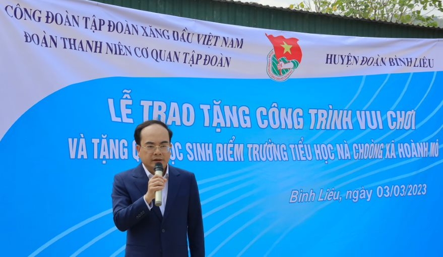 Petrolimex mang yêu thương đến với học sinh Nà Choòng