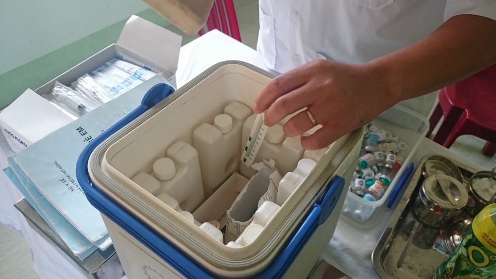 Kiên quyết xử lý các trường hợp vận chuyển, buôn bán thuốc, vaccine thú y nhập lậu, không rõ nguồn gốc Kiên quyết xử lý các trường hợp vận chuyển, buôn bán thuốc, vaccine thú y nhập lậu, không rõ nguồn gốc