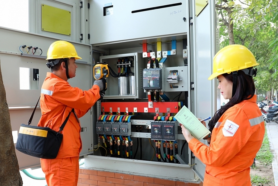 Sản lượng điện tiêu thụ các tỉnh miền Bắc tiếp tục tăng cao