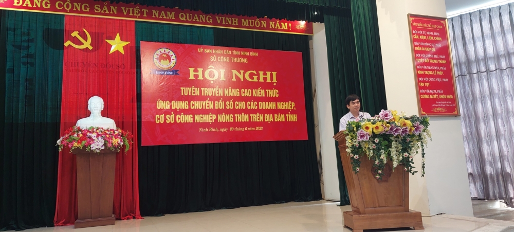 Nâng cao kiến thức ứng dụng chuyển đổi số cho các doanh nghiệp, cơ sở công nghiệp nông thôn trên địa bàn tỉnh Ninh Bình