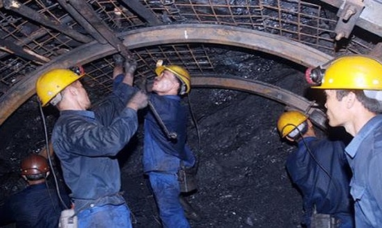 Bổ sung danh mục các ngành, nghề nặng nhọc, độc hại Bổ sung danh mục các ngành, nghề nặng nhọc, độc hại