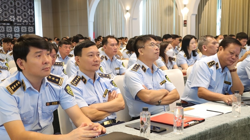 Tổng Cục trưởng Trần Hữu Linh: Người đứng đầu - nhân tố quyết định xây dựng lực lượng QLTT đoàn kết, vững mạnh