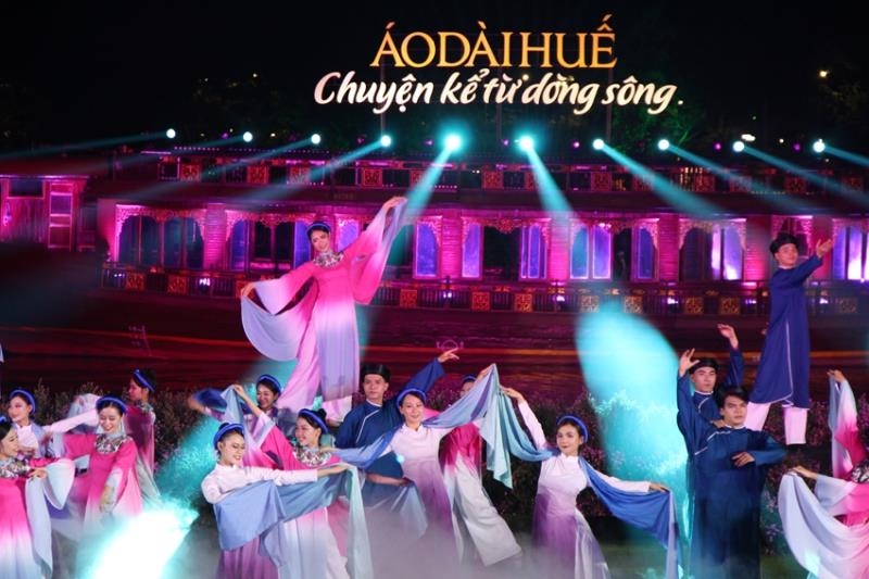 Lung linh huyền ảo cùng Lung linh huyền ảo cùng