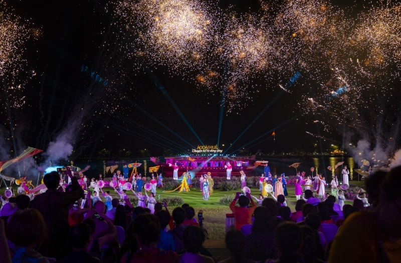 Lung linh huyền ảo cùng Lung linh huyền ảo cùng