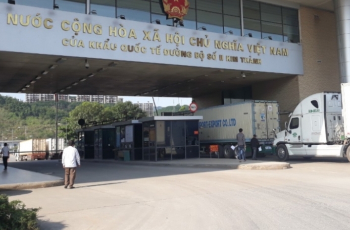 Lào Cai tạm dừng tiếp nhận phương tiện chở trái cây tươi lên cửa khẩu quốc tế đường bộ số II Kim Thành