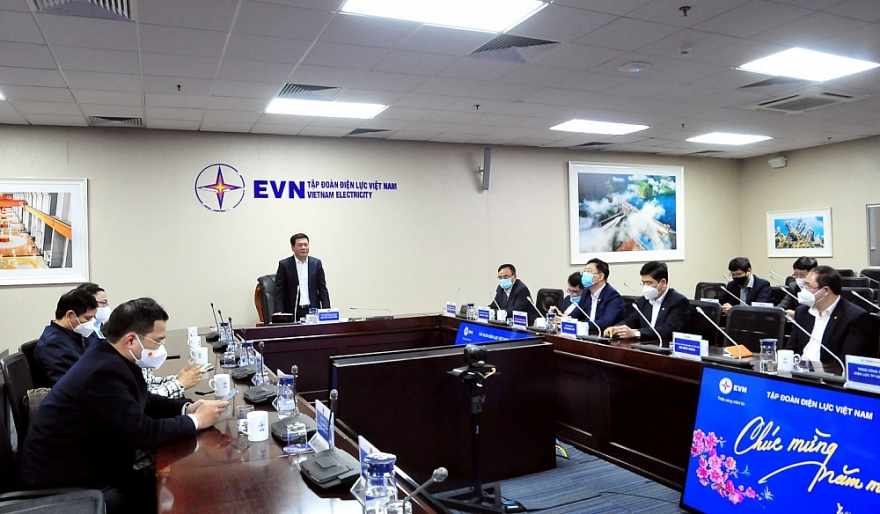 Bộ trưởng Nguyễn Hồng Diên: yêu cầu EVN không được chủ quan mặc dù đã có phương án cung cấp, điều hành lưới điện, nhất là trong dịp Tết