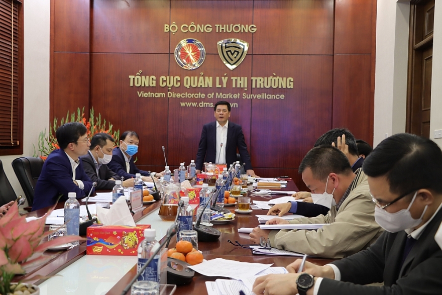 Bộ Công Thương họp khẩn, nỗ lực đảm bảo nguồn cung xăng dầu trong nước Bộ Công Thương họp khẩn, nỗ lực đảm bảo nguồn cung xăng dầu trong nước