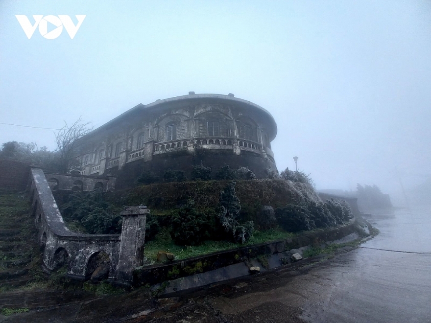 Băng giá bao phủ đỉnh Mẫu Sơn Băng giá bao phủ đỉnh Mẫu Sơn