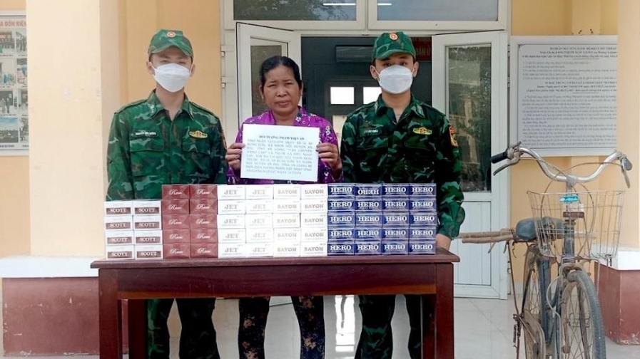 An Giang: Bắt giữ 580 bao thuốc lá nhập lậu