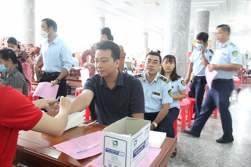 Quản lý thị trường Hậu Giang: Giọt máu trao đi, yêu thương lan tỏa