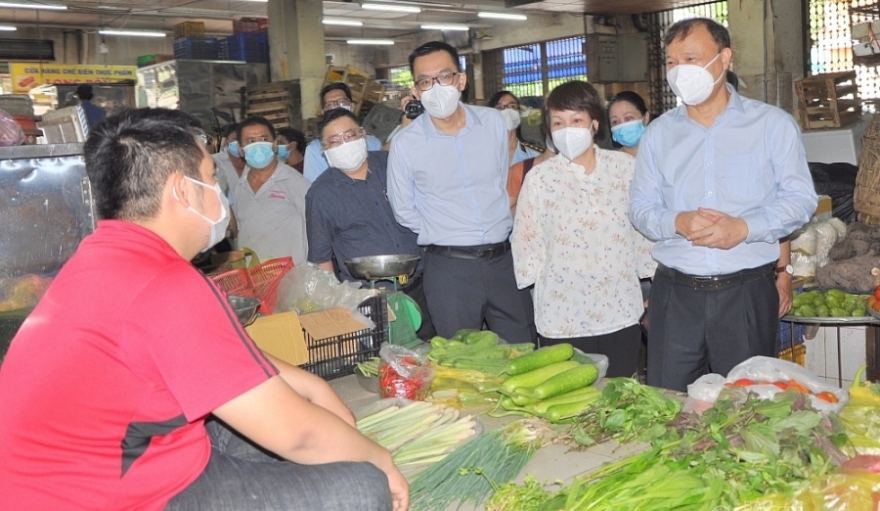 Tổ công tác đặc biệt Bộ Công Thương kiểm tra cung ứng hàng hoá ở các chợ truyền thống