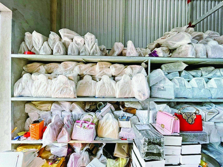 “Phá án từ tháp chuông nhà thờ” “Phá án từ tháp chuông nhà thờ”