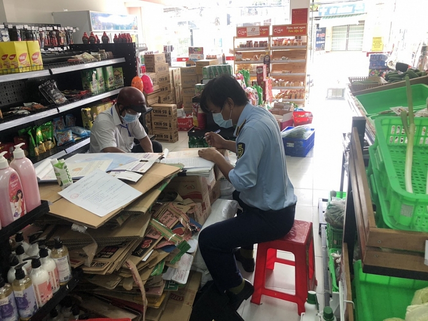 Tiền Giang: Thu giữ hơn 13.000 bao thuốc lá nhập lậu