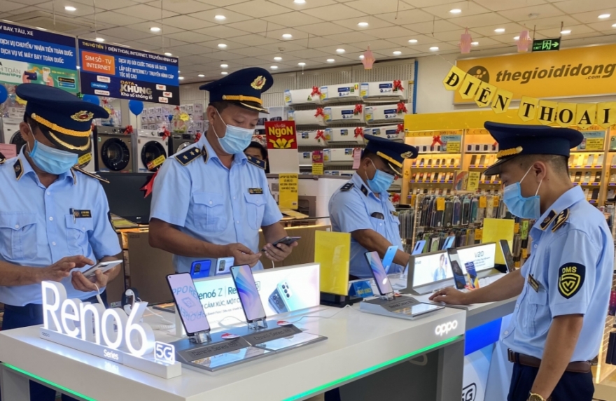 Hà Tĩnh: Tăng cường kiểm tra các mặt hàng dạy học trực tuyến