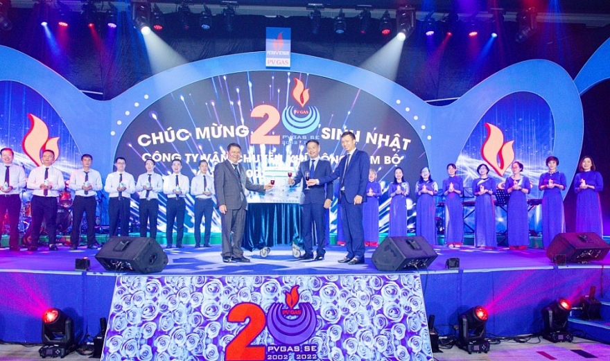 Công ty Vận chuyển Khí Đông Nam bộ: 20 năm vững bước trên một tầm cao mới Công ty Vận chuyển Khí Đông Nam bộ: 20 năm vững bước trên một tầm cao mới