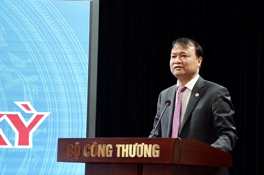 >... làm nóng họp báo Bộ Công Thương cuối năm 2021