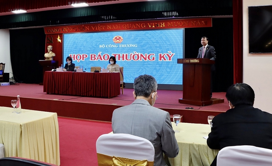 >... làm nóng họp báo Bộ Công Thương cuối năm 2021