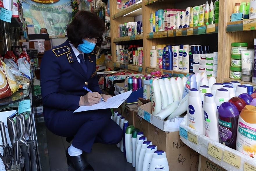 Kiểm tra chuỗi “Hệ thống Ngôi Nhà Đức”, thu giữ nhiều sản phẩm vi phạm