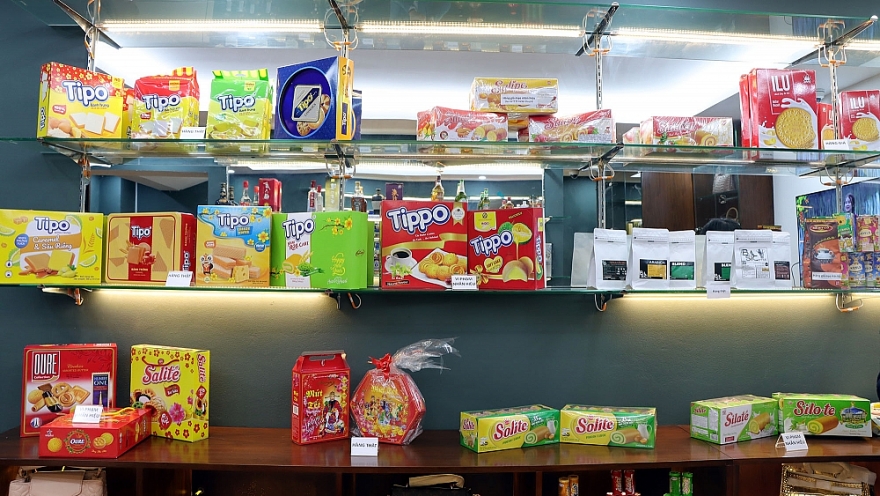 Trên 400 sản phẩm trưng bày, giới thiệu tại Phòng trưng bày, nhận diện hàng thật - hàng vi phạm