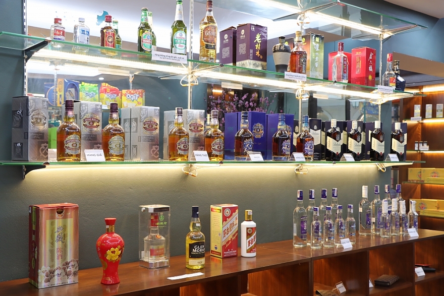 Trên 400 sản phẩm trưng bày, giới thiệu tại Phòng trưng bày, nhận diện hàng thật - hàng vi phạm