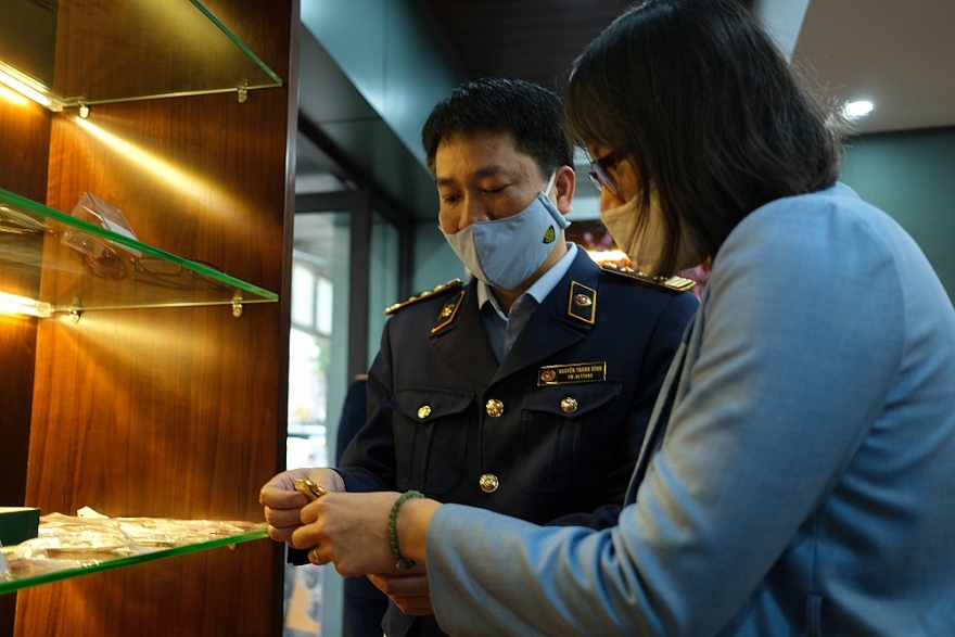 Trên 400 sản phẩm trưng bày, giới thiệu tại Phòng trưng bày, nhận diện hàng thật - hàng vi phạm