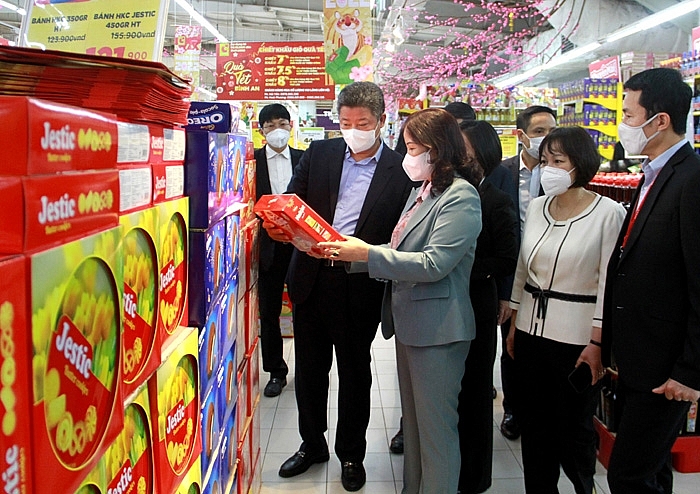 Xu hướng sắm Tết trực tuyến lên ngôi Xu hướng sắm Tết trực tuyến lên ngôi