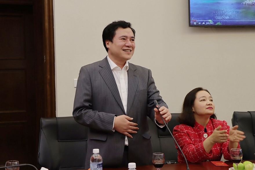 Bộ trưởng Nguyễn Hồng Diên làm việc với Tổng cục QLTT nhân dịp đầu Xuân mới