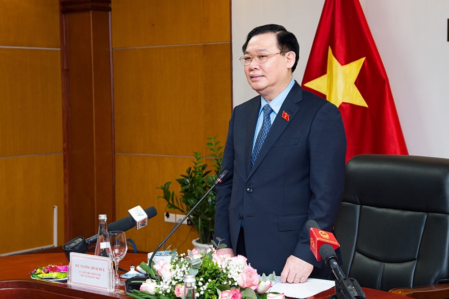 Lấy người dân, doanh nghiệp làm trọng tâm trong mọi quyết sách