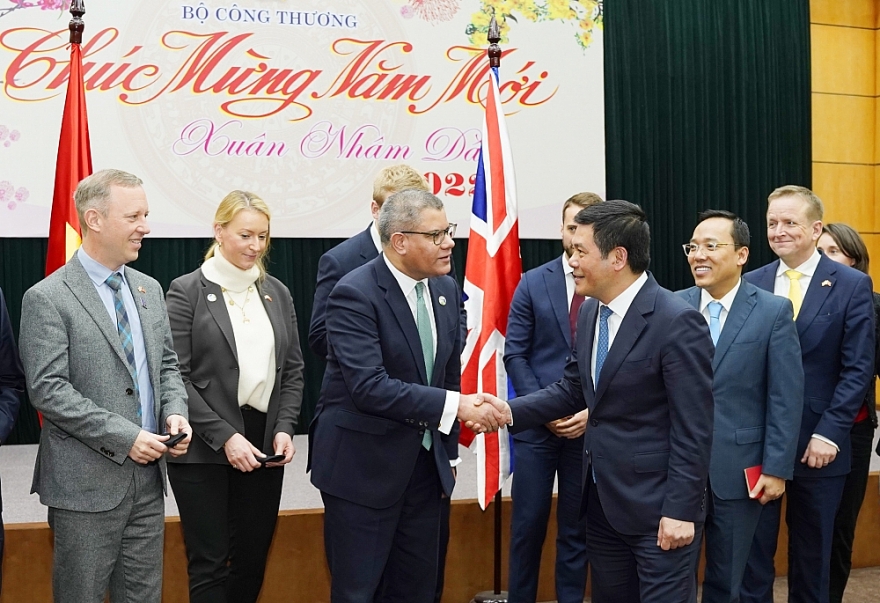 Sẵn sàng tiếp cận các nguồn lực tài chính, kỹ thuật từ các nước để phát triển năng lượng sạch