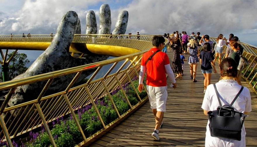 Mở cửa hoàn toàn ngành du lịch: An toàn để phát triển