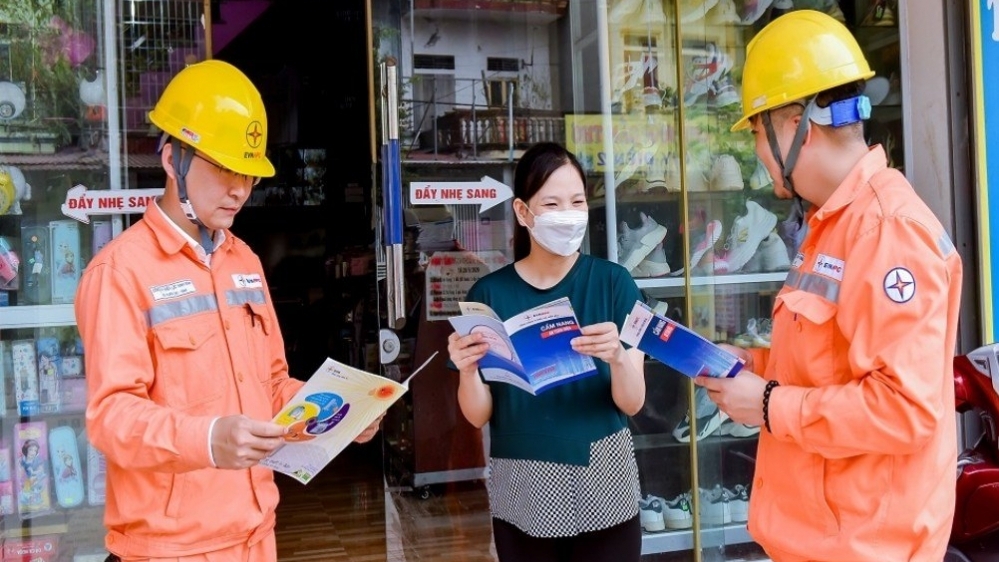 Khung giá bán lẻ điện bình quân tối đa là 2.444,09 đồng/kWh