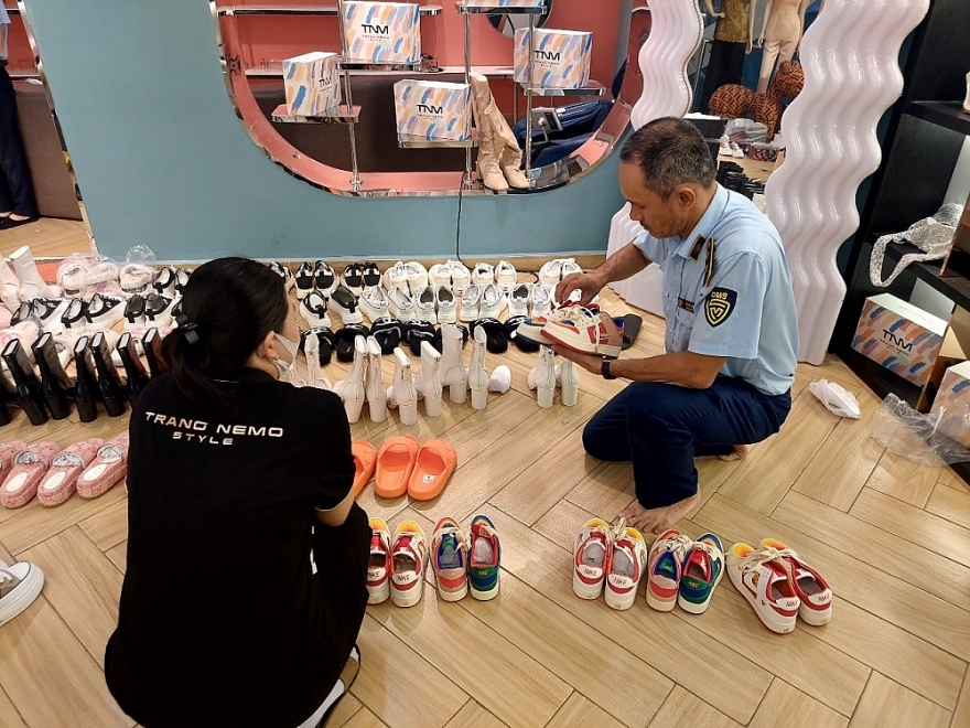 Quản lý thị trường TP Hồ Chí Minh:  Nỗ lực làm tốt vai trò “gác cổng” thị trường