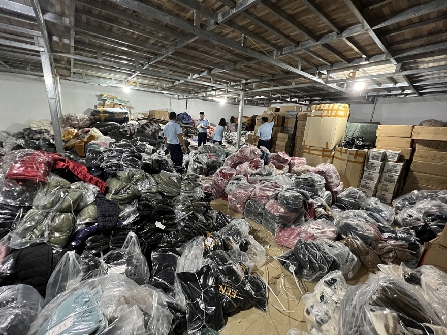 Xây dựng đội ngũ QLTT chuyên trách, nâng cao hiệu quả công tác chống hàng giả trên thương mại điện tử