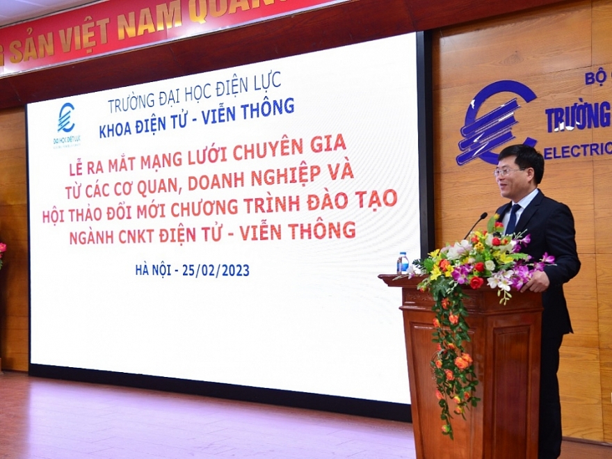 Ra mắt Mạng lưới Chuyên gia ngành Công nghệ Kỹ thuật Điện tử - Viễn thông Ra mắt Mạng lưới Chuyên gia ngành Công nghệ Kỹ thuật Điện tử - Viễn thông