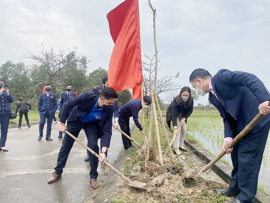 Trồng một cây xanh - một mầm hạnh phúc