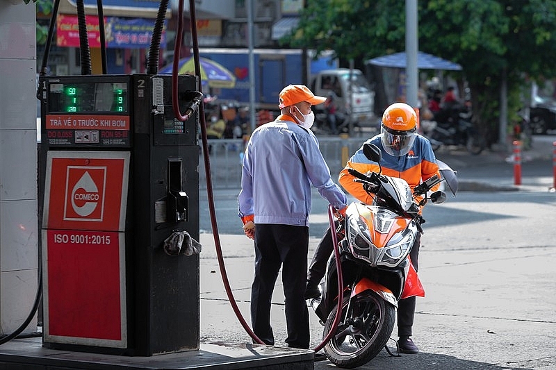 Giá xăng sẽ cán mốc 30.000 đồng/lít?