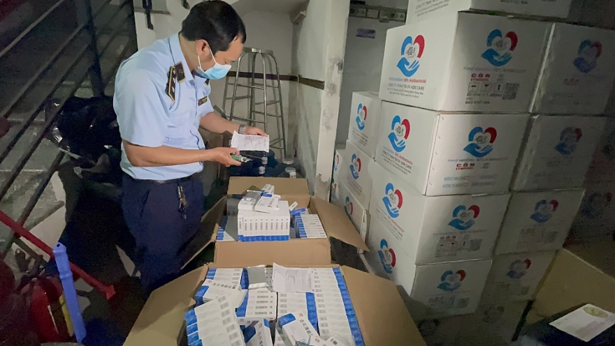 QLTT TP. Hồ Chí Minh triệt phá đường dây mua, bán  kit test lớn nhất từ trước đến nay