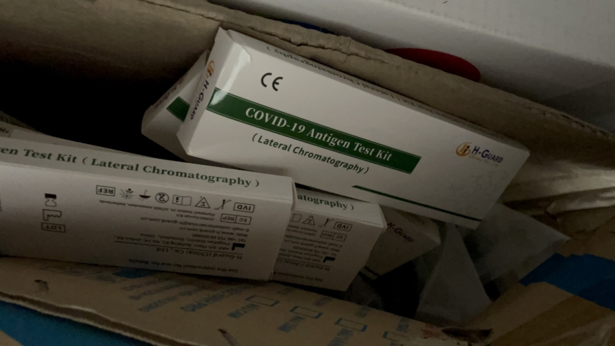 QLTT TP. Hồ Chí Minh triệt phá đường dây mua, bán  kit test lớn nhất từ trước đến nay