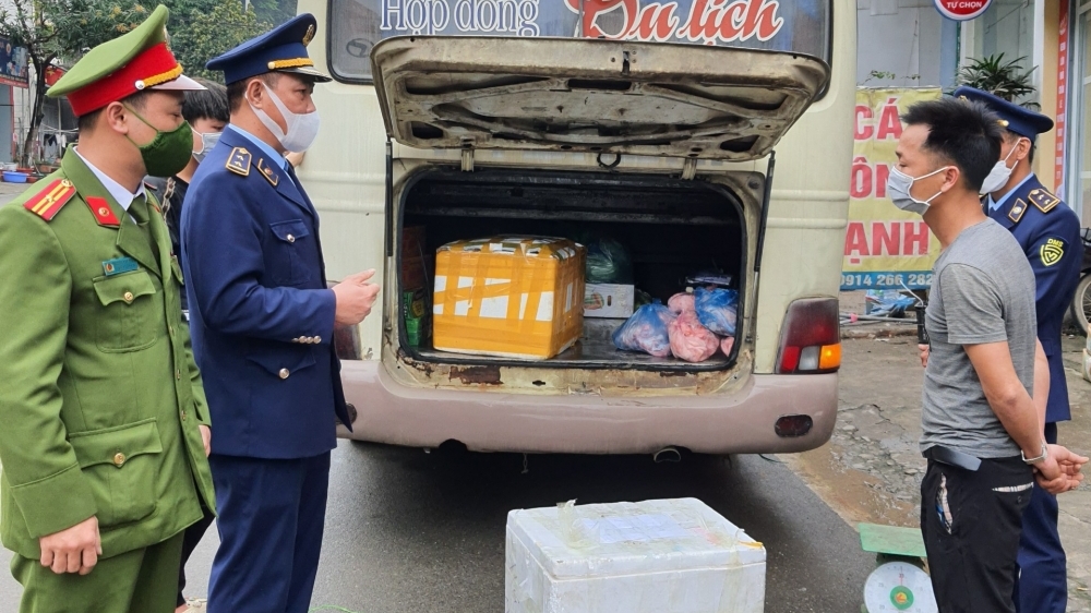 QLTT Hà Giang bắt giữ lô pháo lậu sau Tết Nguyên đán