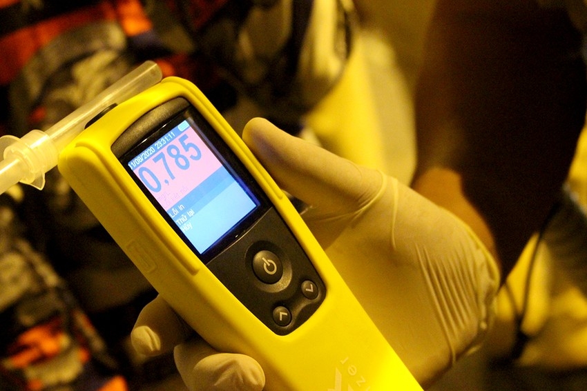 Siết chặt quản lý hoạt động kinh doanh thiết bị đo nồng độ cồn
