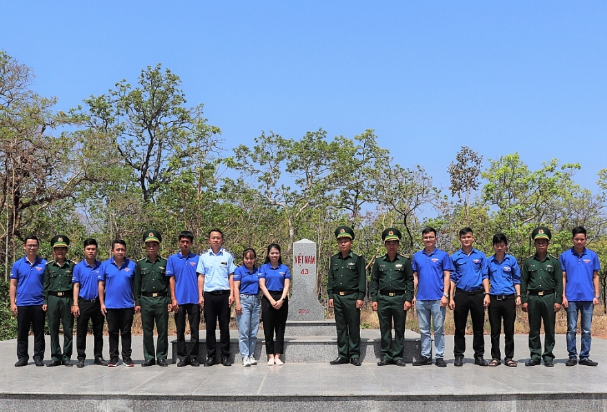 Tuổi trẻ Quản lý thị trường tích cực hưởng ứng tháng Thanh niên năm 2023