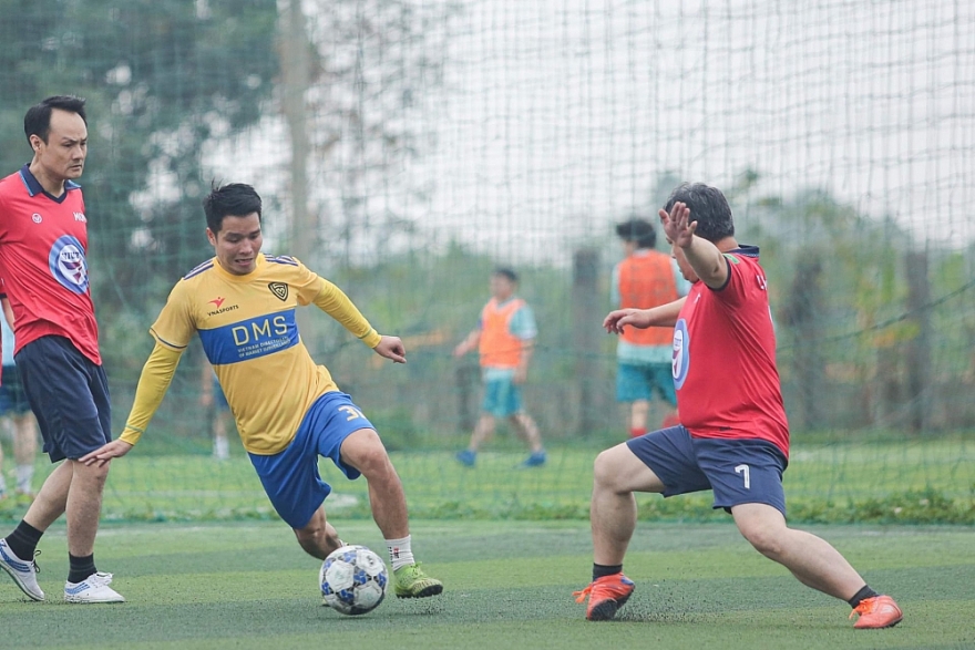 Đội bóng Cơ quan Tổng cục tạm dẫn đầu trong bảng xếp hạng Giải bóng đá nam Bộ Công Thương