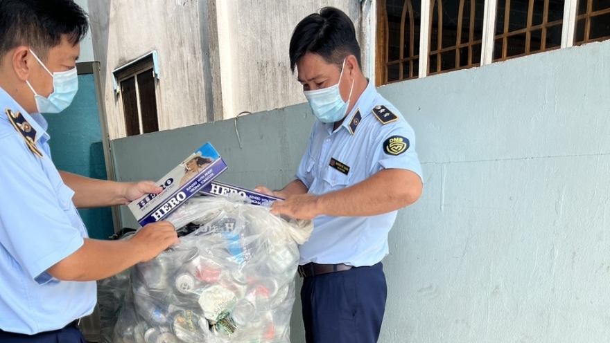 Chống buôn lậu thuốc lá: Tăng thuế nhưng không được bỏ quên “chống lậu”