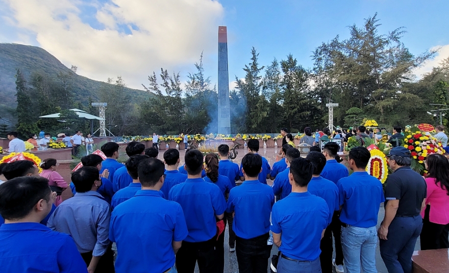 Đoàn Thanh niên PV Gas với Chương trình “Nghĩa tình biên giới hải đảo”