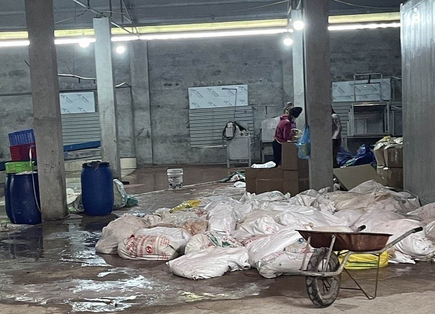 QLTT các tỉnh thành liên tiếp xử lý nhiều vụ việc liên quan đến an toàn thực phẩm QLTT các tỉnh thành liên tiếp xử lý nhiều vụ việc liên quan đến an toàn thực phẩm