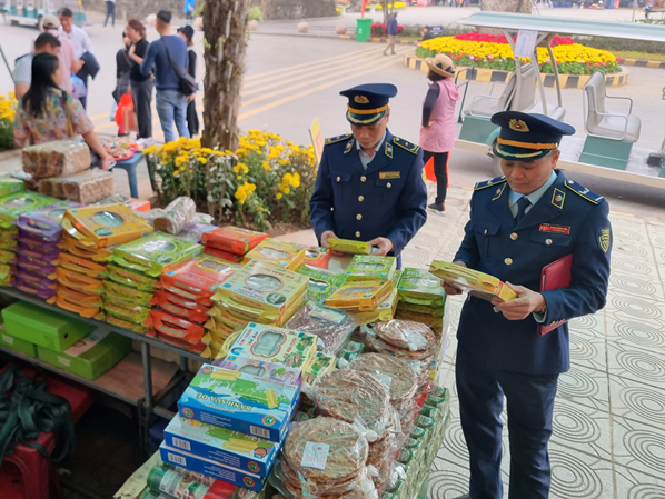 Cao điểm chống buôn lậu, gian lận thương mại dịp trước, trong và sau Tết Nguyên đán Ất Tỵ